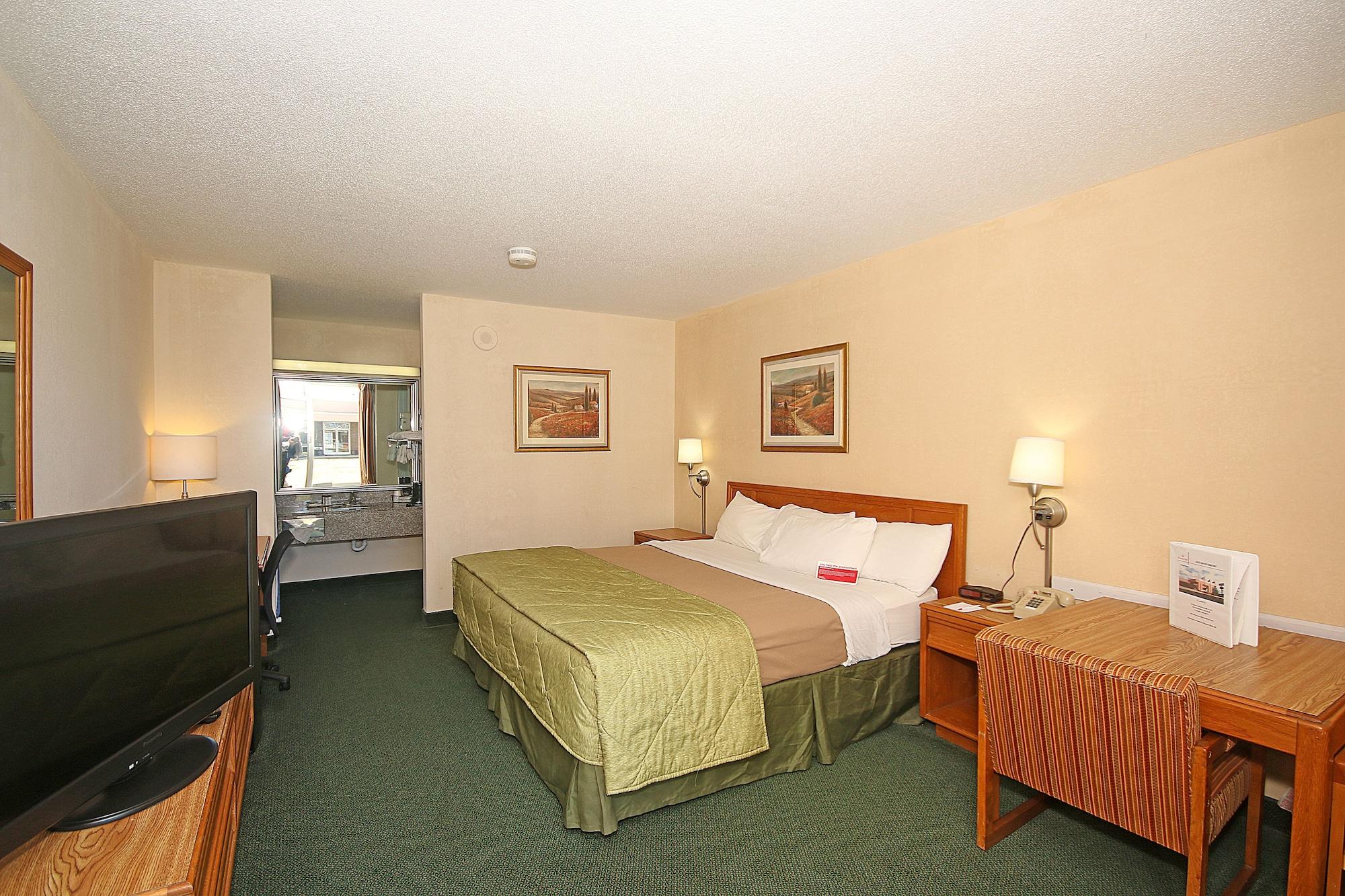 Ramada By Wyndham Wytheville Bagian luar foto