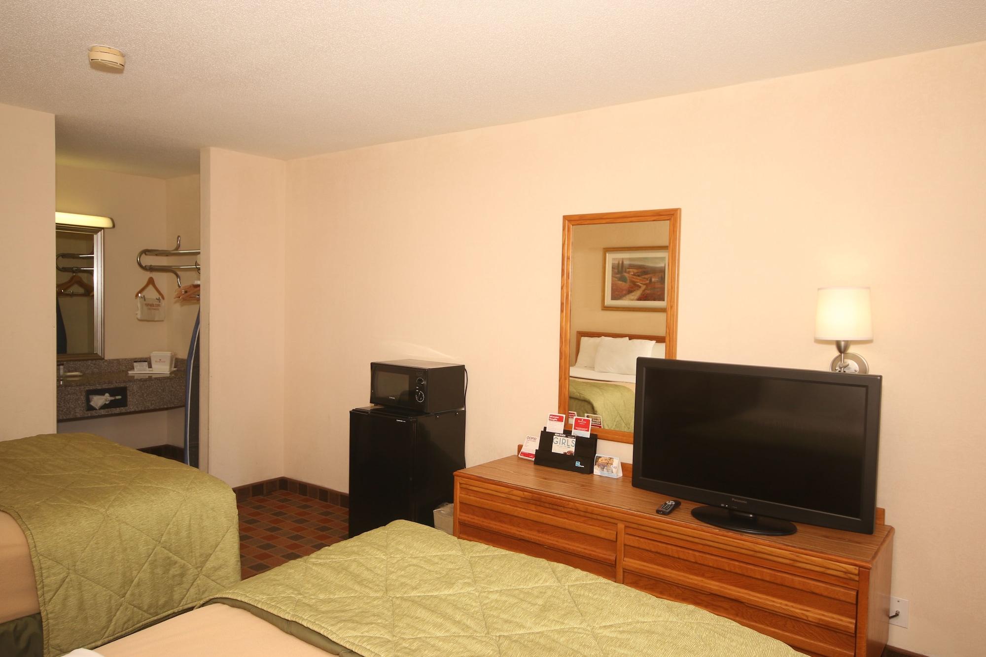 Ramada By Wyndham Wytheville Bagian luar foto