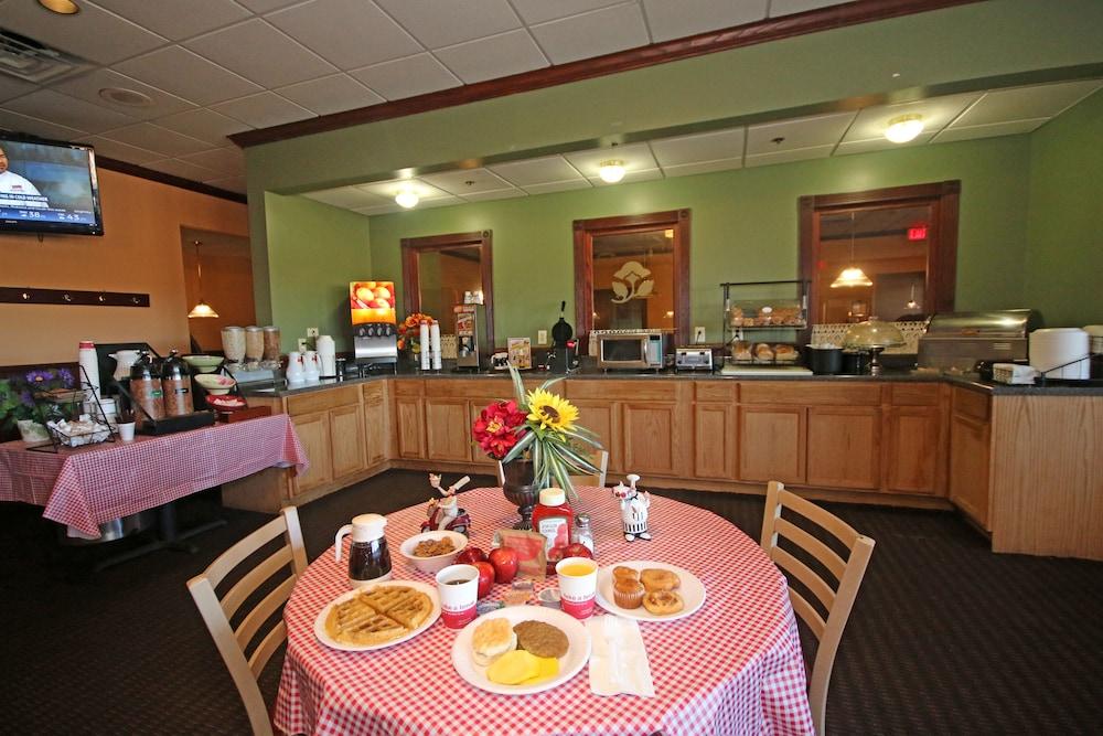 Ramada By Wyndham Wytheville Bagian luar foto