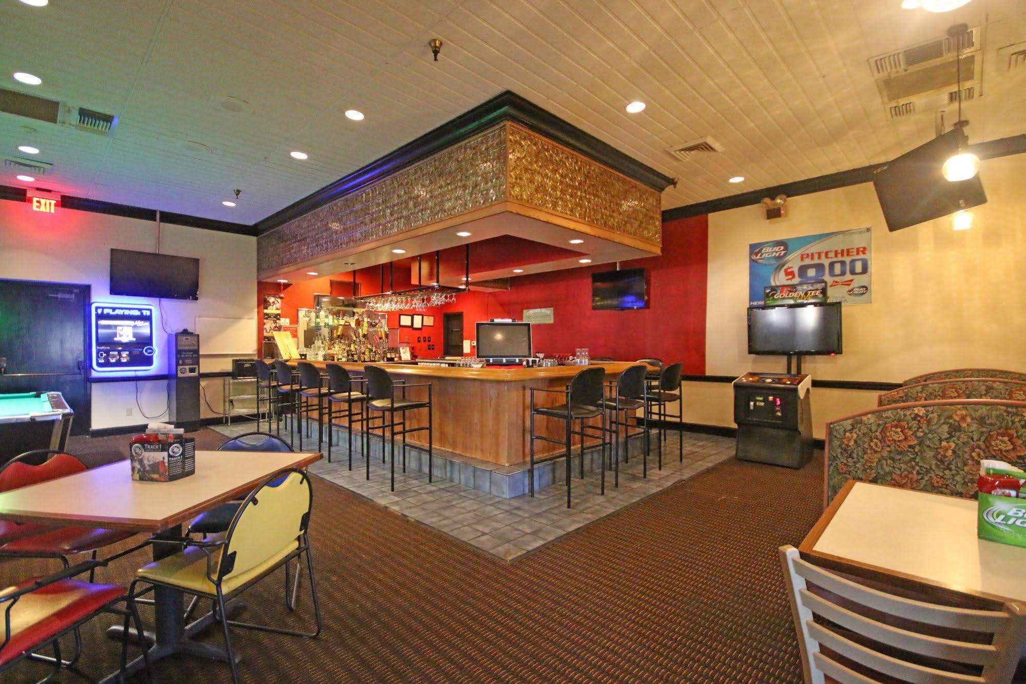 Ramada By Wyndham Wytheville Bagian luar foto